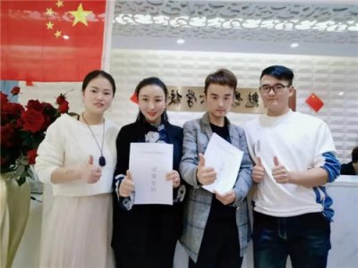 热烈庆祝时尚魅影第三